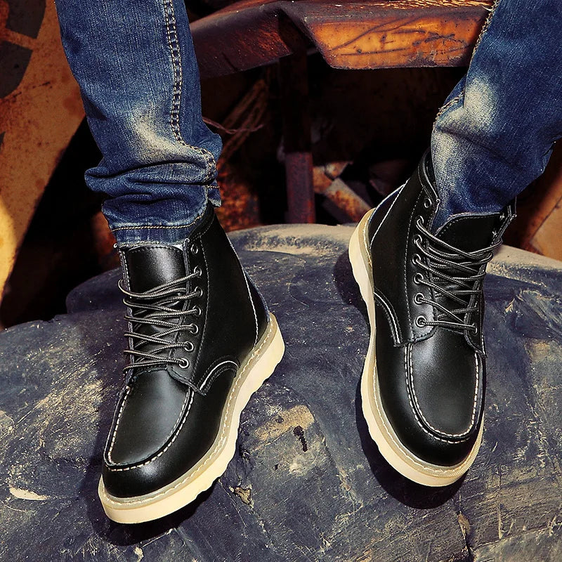 Men's Retro Winter Boots with Padded Insole and Sturdy Sole